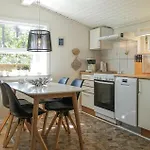 Дом отдыха 2 Bedroom Stunning In *