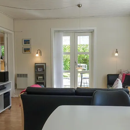 2 Bedroom Stunning In Holiday home